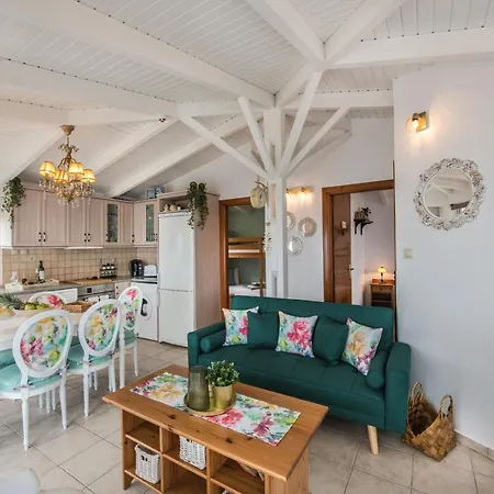 Dream House Efi *